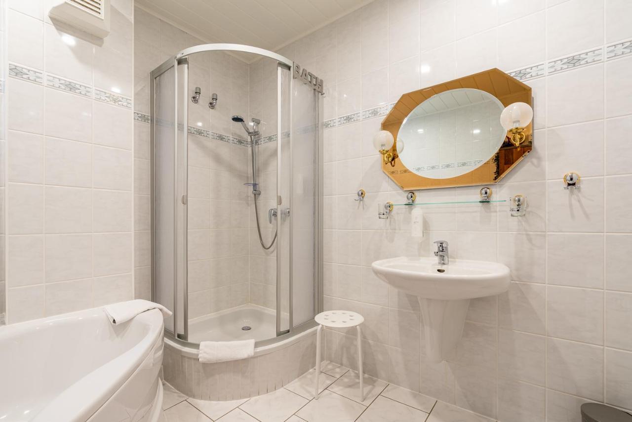 Hotel & Restaurant Stadt Genthin Dış mekan fotoğraf